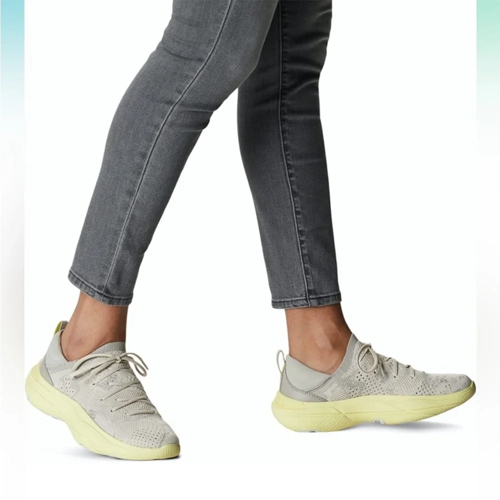 SOREL Women's Explorer Blitz Stride Lace Shoes